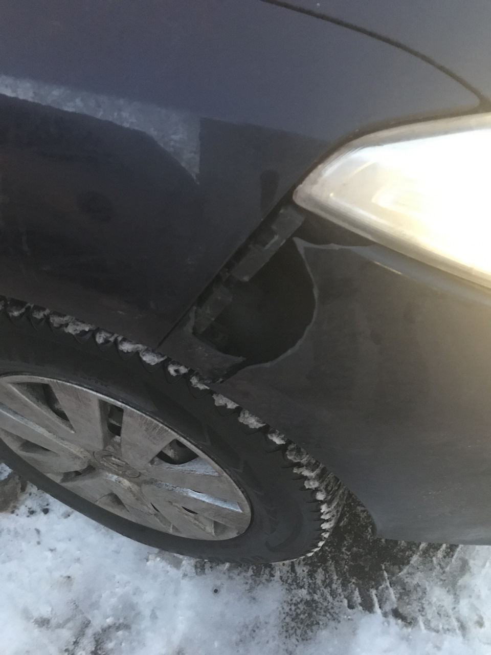 ДТП во дворе 22.01.2019 г. — Renault Fluence, 1,6 л, 2012 года | ДТП |  DRIVE2