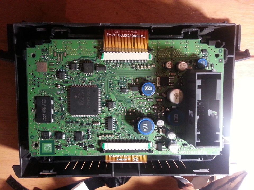 Как разобрать дисплей для покупателей. Разобранный монитор. Разобрал lcd. Разобранный жк монитор. Разобрал lcd.