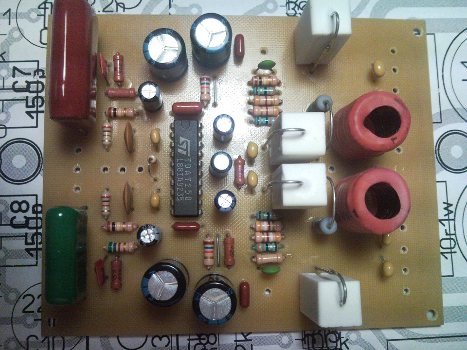 "Монструозный" усилитель мощности на TDA7250+Darlington transistors ...