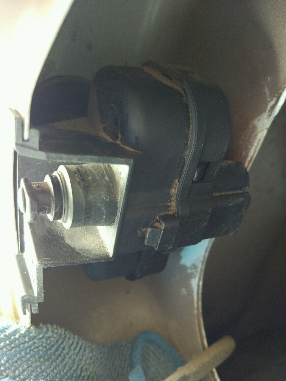 a4adea9s 960 Как открыть лючок бензобака шкода суперб