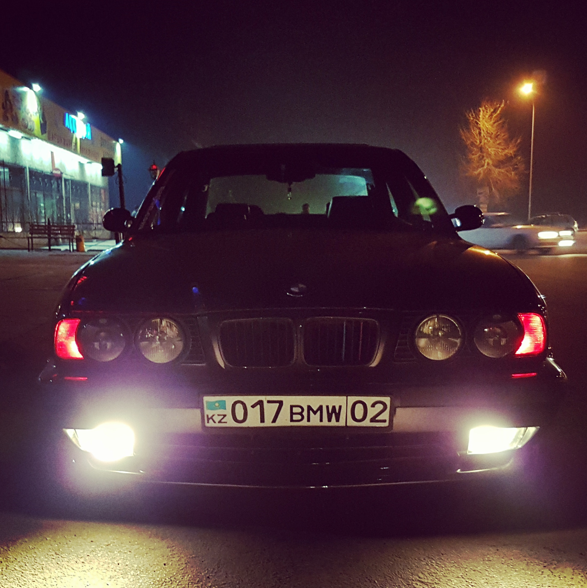 BMW e60 с стробоскопами