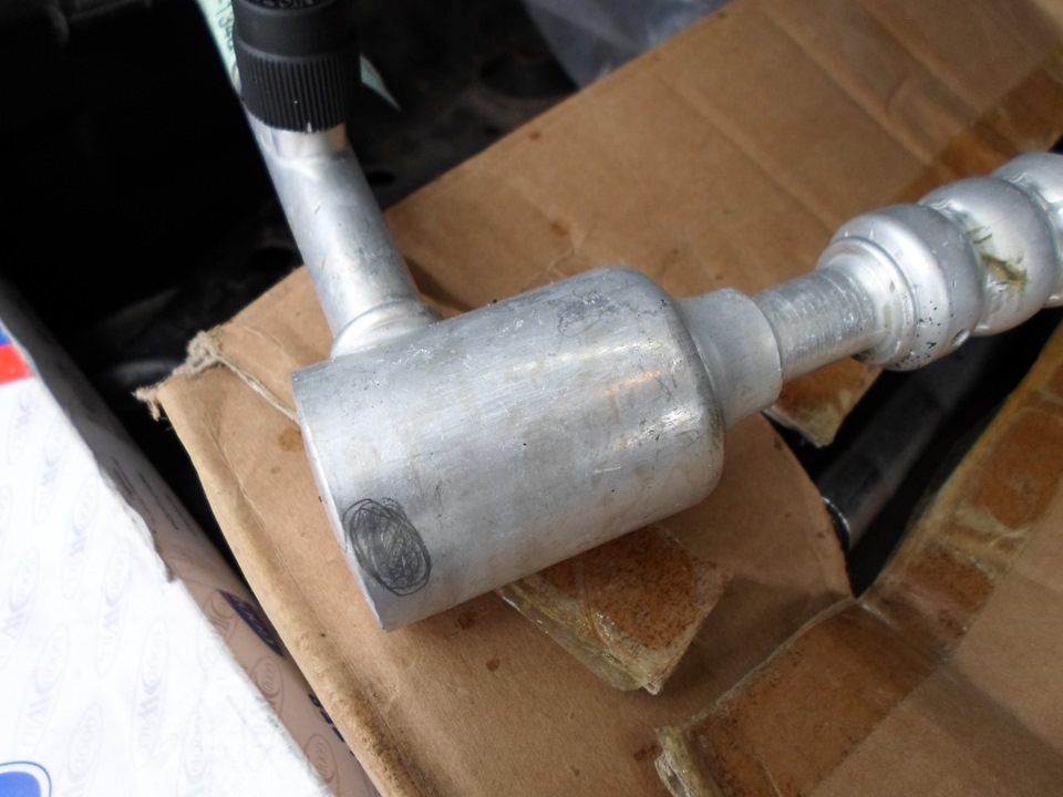 в этом месте свищ, при пайке он конечно раскроется и паяльщику будет хорошо видно кромки свища — Daewoo Gentra