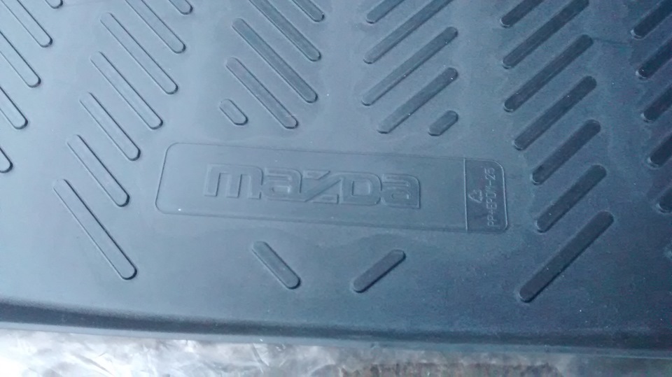  коврик в багажник — Mazda 6 (1G) GG, 2,3 л, 2002 года .