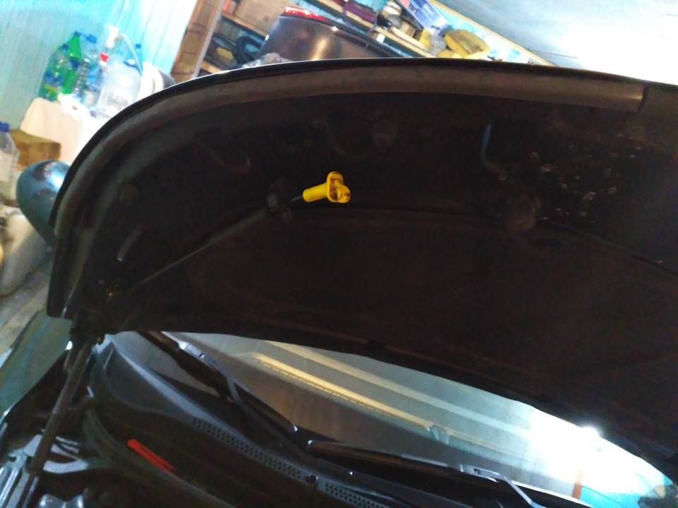 Уплотнитель капота — KIA Rio (3G), 1,6 л, 2014 года | своими руками ...