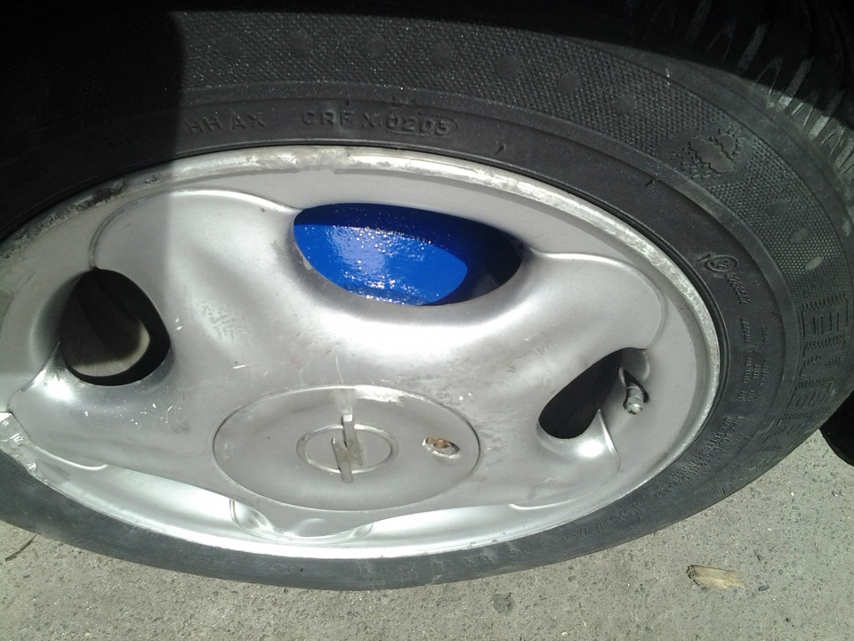 делать было нечего…решил покрасить задние тормозные барабаны) — Opel ...