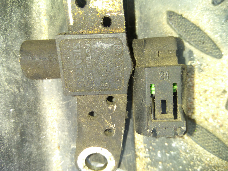 Датчик положения коленвала, или иногда не заводится. — Renault Scenic I ...