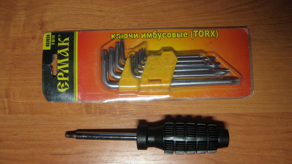 Регулировка замков задних дверей — Lada Калина 2 хэтчбек, 1,6 л, 2013 ...