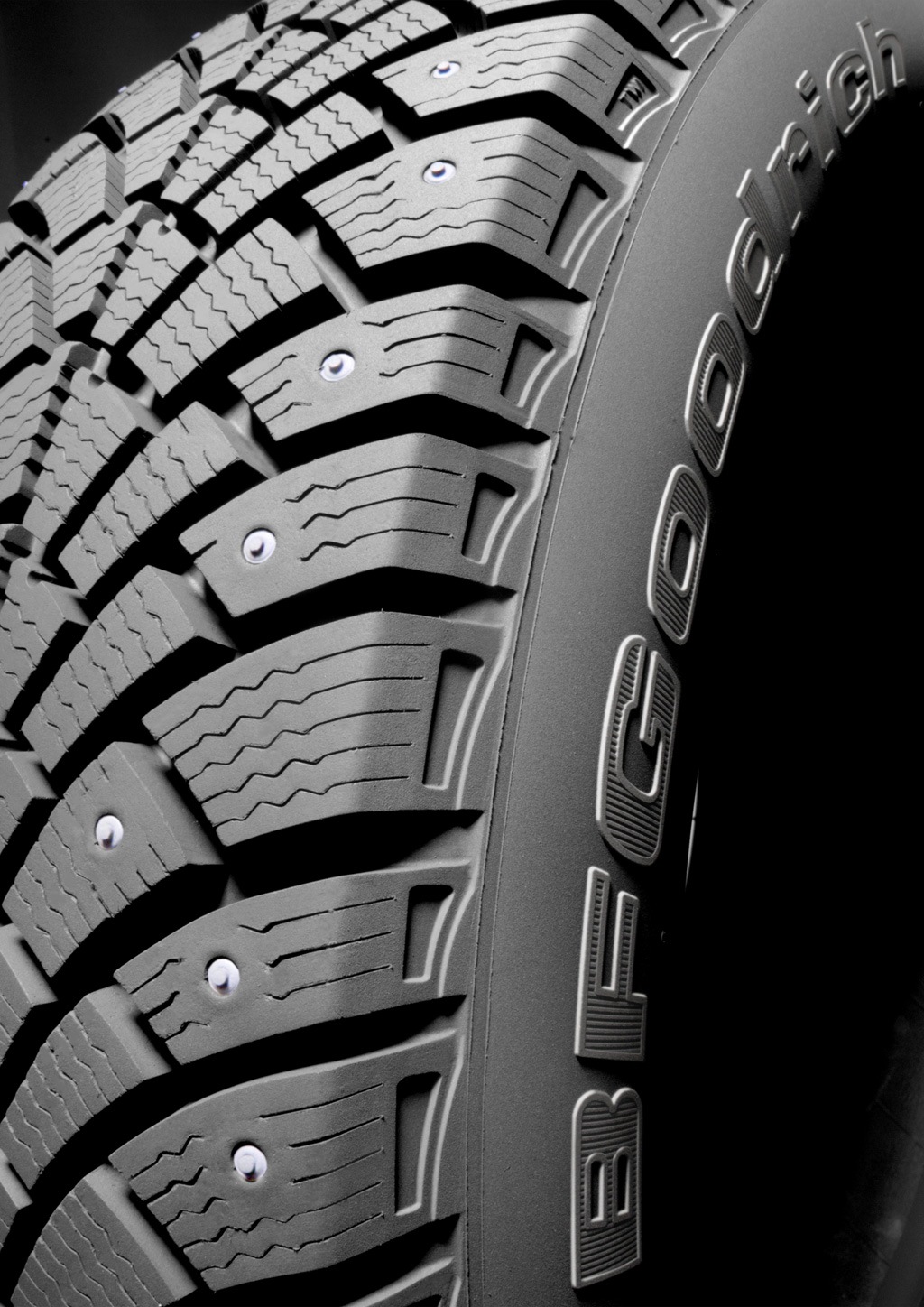 Гудрич резина зимняя шипованная. Bfgoodrich g-force stud 185/65r14. Гудрич резина зимняя шипованная. 205/50r17 bfgoodrich g-force stud 93q xl шип*. Фото года выпуска на колесах bfgoodrich g-force stud.