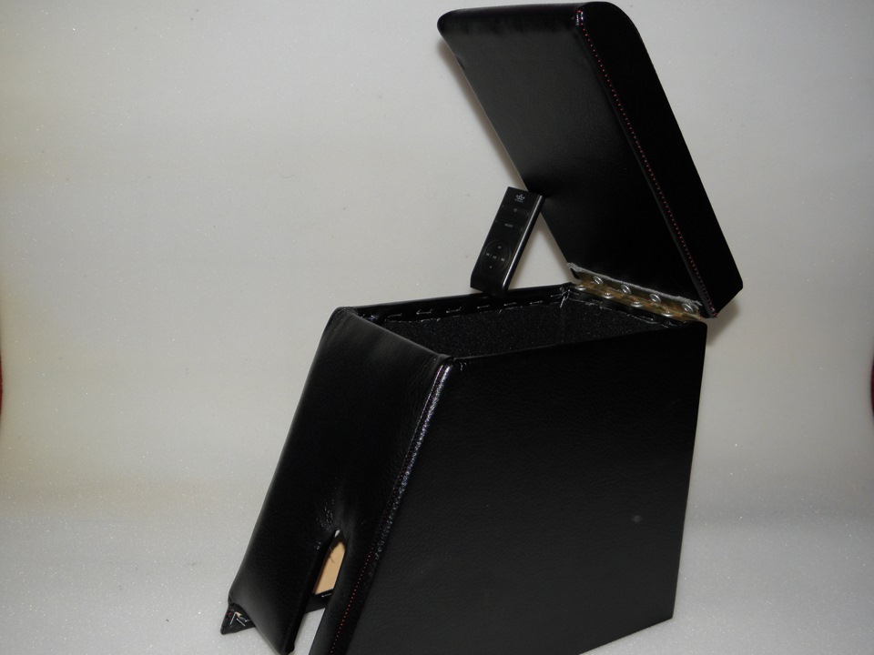 Самодельный подлокотник — ЗАЗ Sens, 1,3 л, 2011 года | аксессуары | DRIVE2