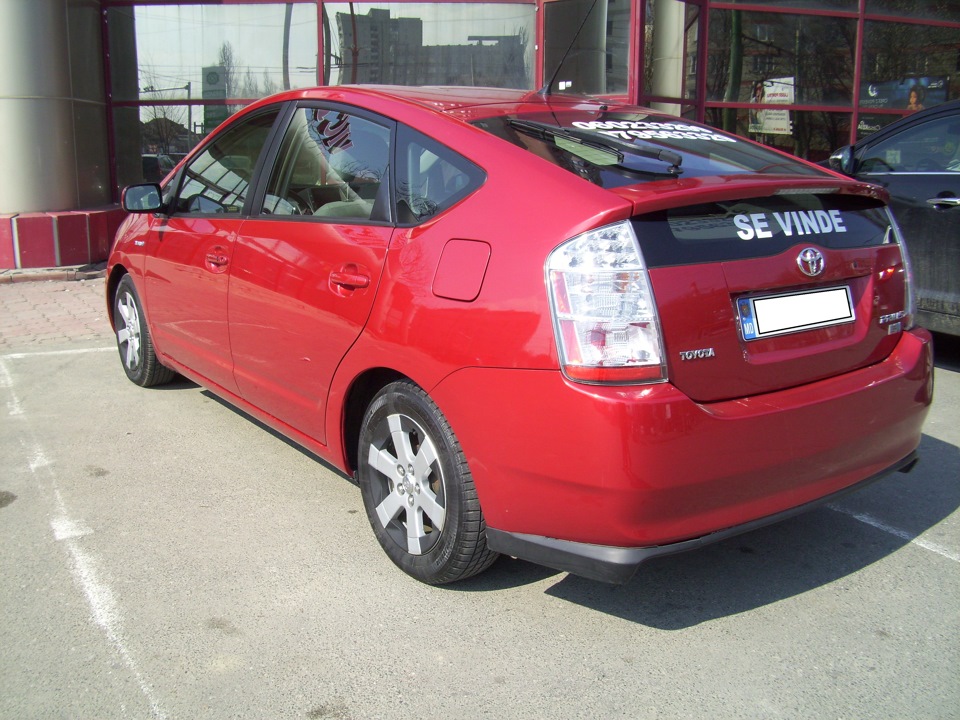 Вот и пара моему Приусу…, Приус жены! :) — Toyota Prius (20), 1,5 л ...