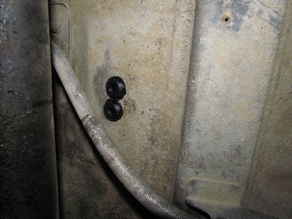 Установленные уплотнители — Toyota Land Cruiser 70