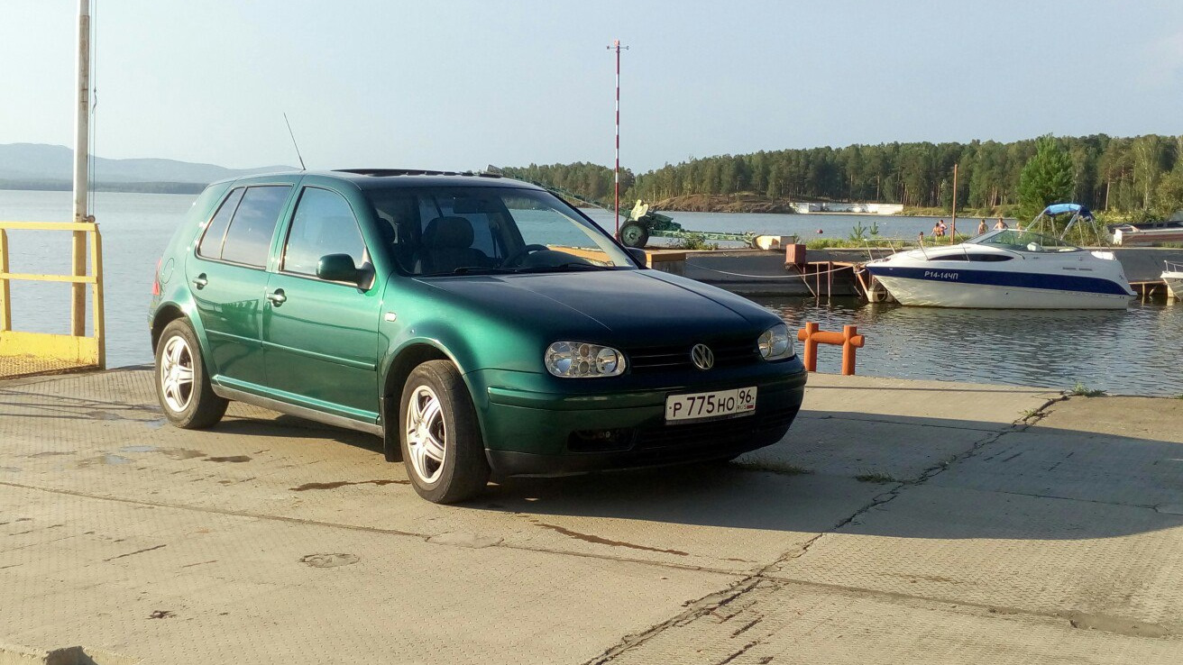 Volkswagen Golf Mk4 1.8 бензиновый 1998 | 1.8 МТ на DRIVE2