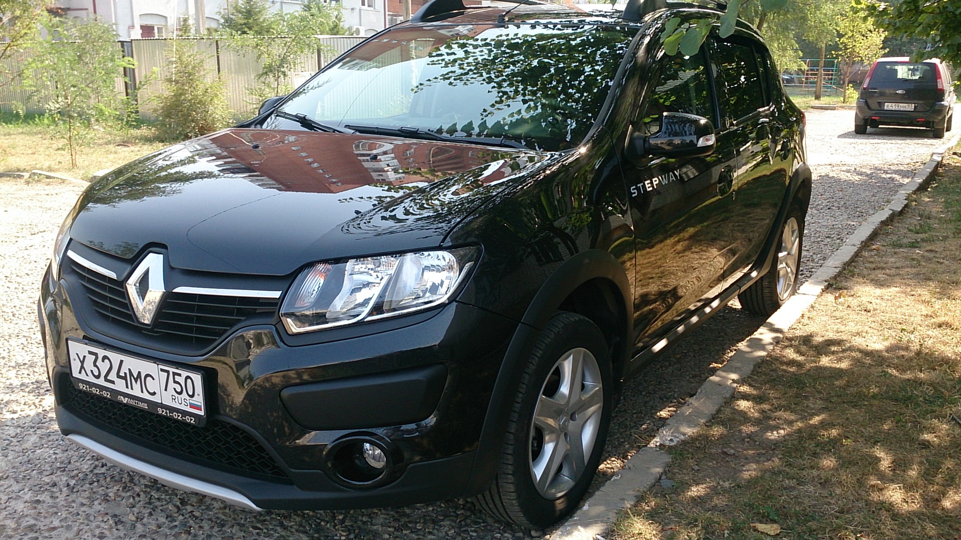 Renault Sandero Stepway (2G) 1.6 бензиновый 2015 | Stepway Privileg на  DRIVE2