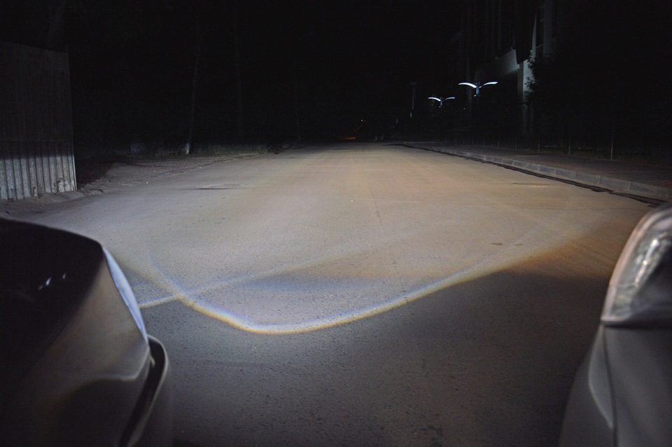 свет штатной галогеновой оптики против ксеноновой — KIA Cerato (3G), 1 ...