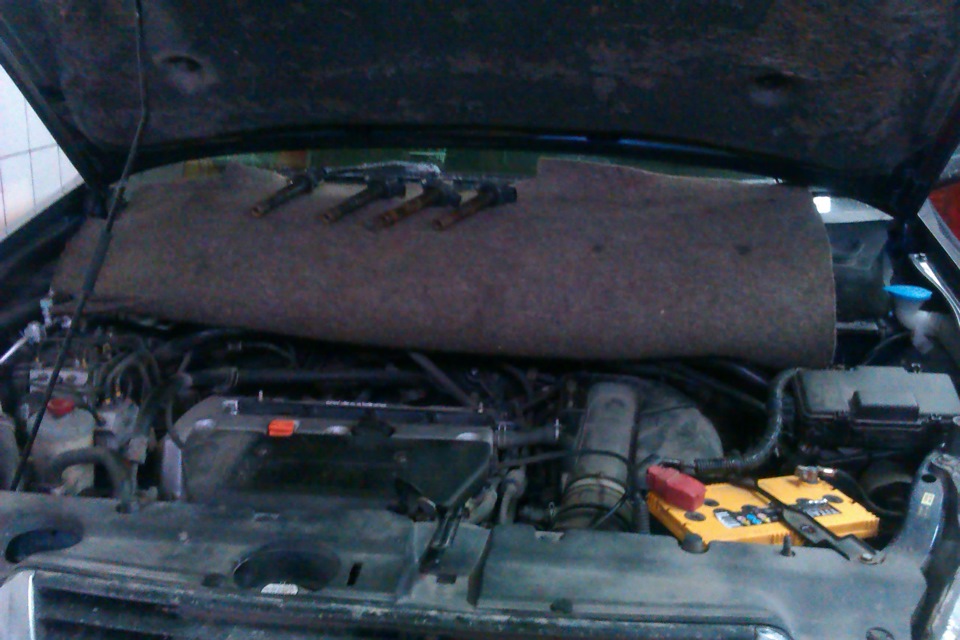 Свечи, свечи, свечи… — Honda CR-V (RD4/RD5/RD6/RD7), 2 л, 2003 года ...
