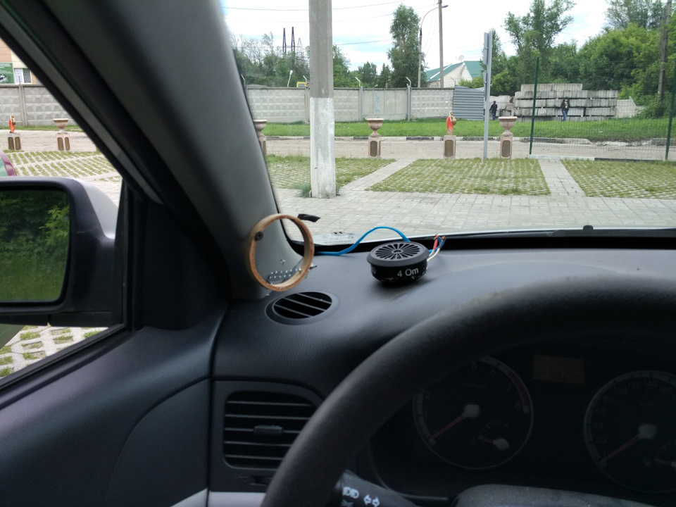 Подиумы для пищалок — Hyundai Accent (3G), 1,4 л, 2008 года | автозвук ...