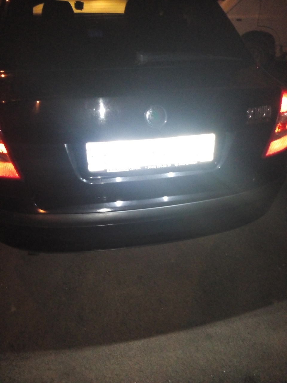 Маленький ништяк — Skoda Octavia A5 Mk2, 1,6 л, 2007 года | аксессуары ...