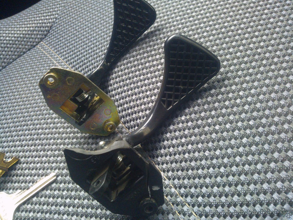 Сломалась ручка открывания двери внутренняя (салонная) — Lada 2114, 1,6 ...