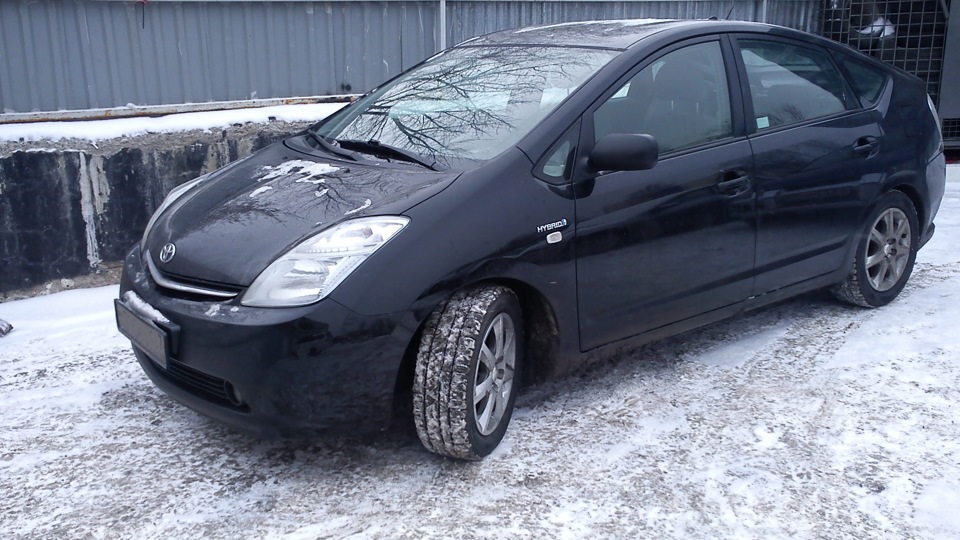 что делать если в мороз перегорела подсветка номера… — Toyota Prius (20 ...