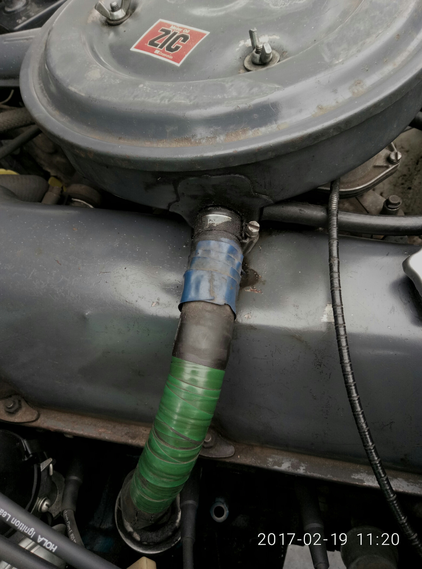 Патрубок вентиляции картера ваз 2101. Шланг сапуна 21073. Шланг картерных газов 2107. Шланг вентиляции картера 2107. Шланг отвода газов 2107.