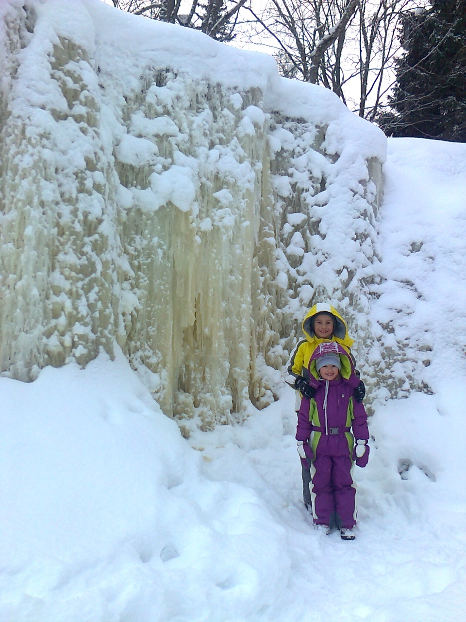 Моргаушский водопады фото зимние