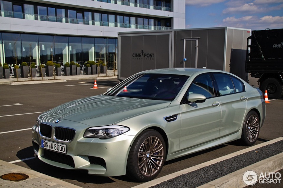 BMW m5 f10 Grey