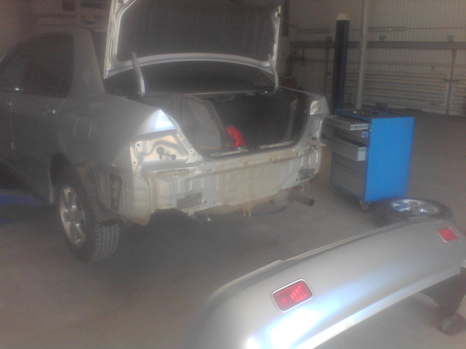 как писал ранее была вмятина на бампере, на работе стало скучно решил ...