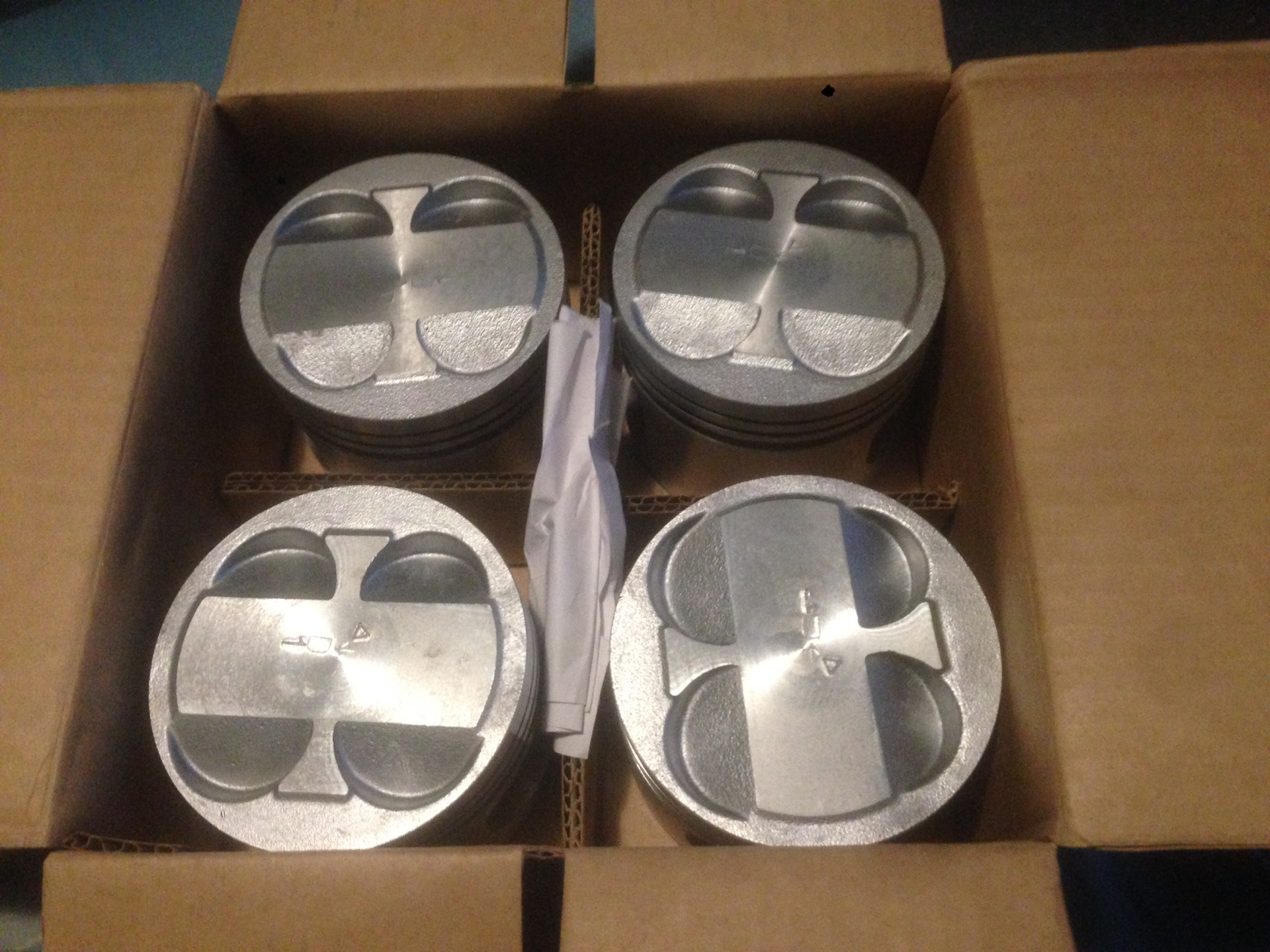 Поршня ваз 2105 79. 3. Поршень ваз 2110 16 клапанов. 8. Поршень d4bh teikin.