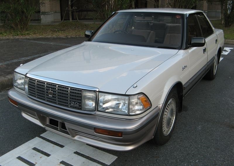 Toyota Crown s130 Royal Saloon