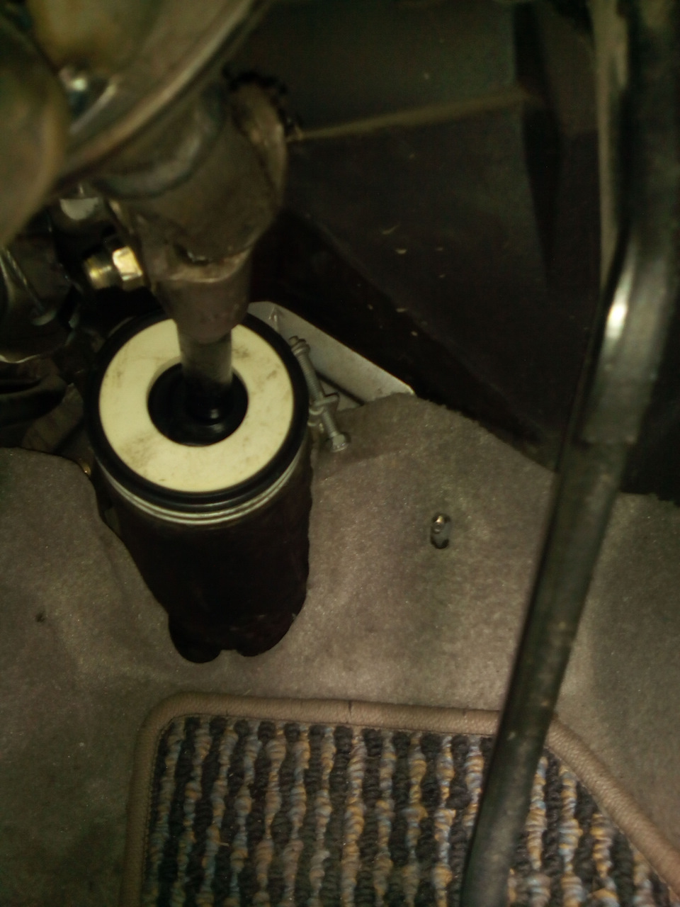 Сальник рулевого вала — Nissan Liberty, 2 л, 2001 года | своими руками ...