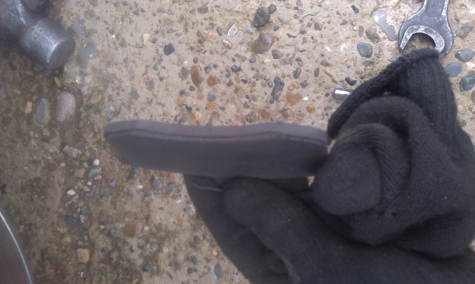 Замена передних накладок и покраска супортов — Lada Приора седан, 1,6 л ...