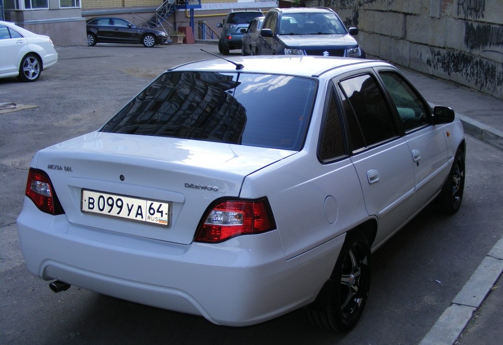 Daewoo Nexia n150 белая