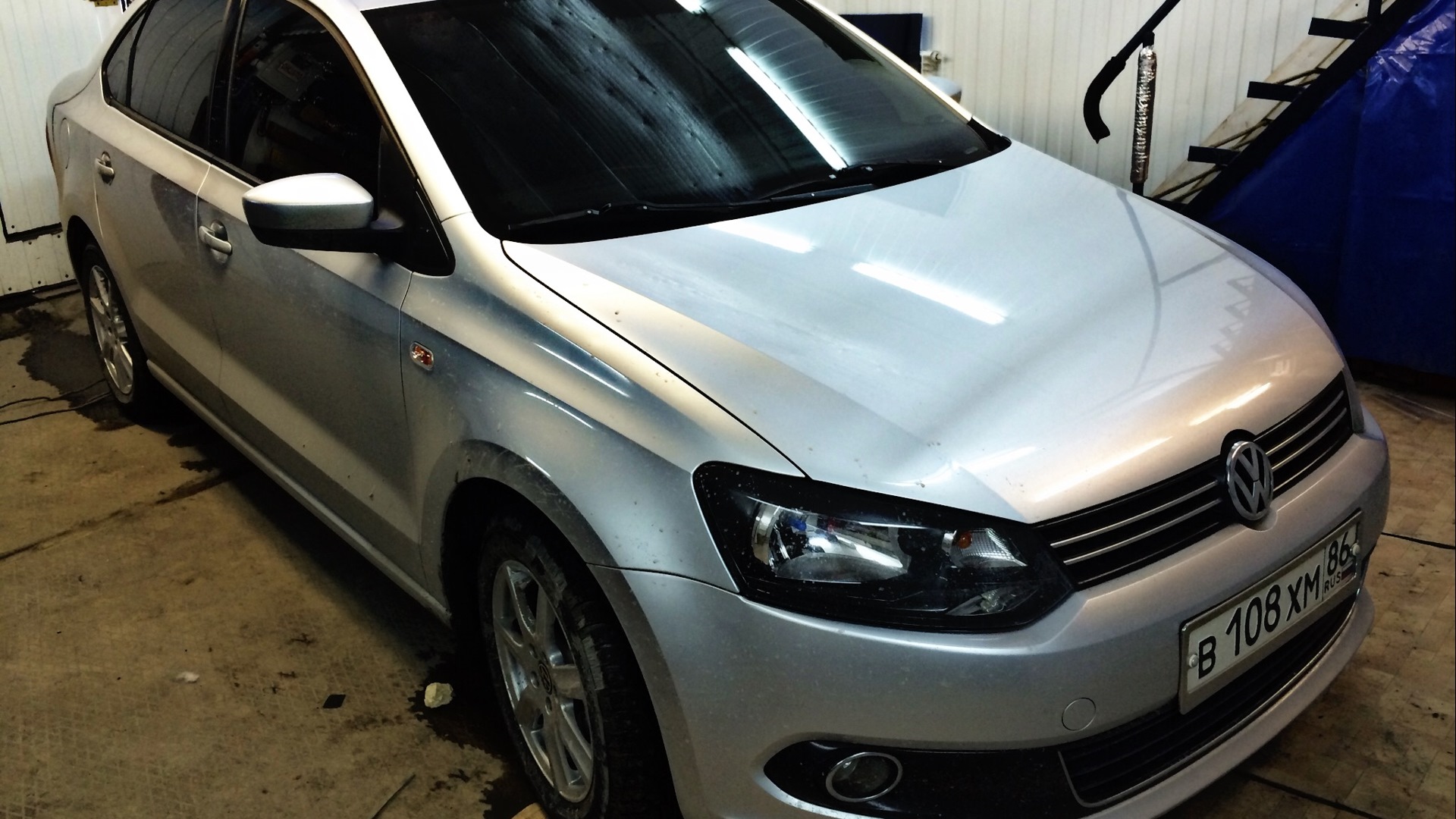 VW Polo тонированный