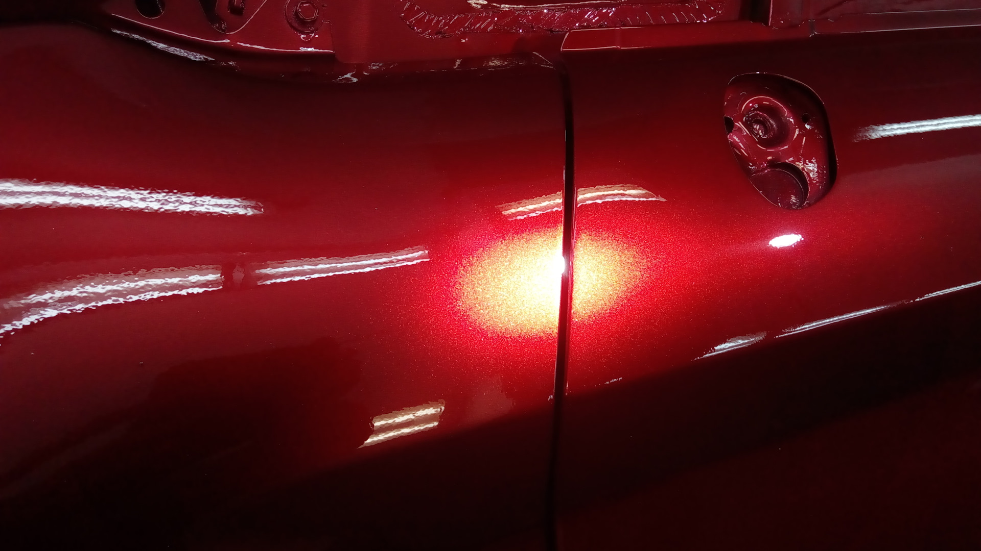Перламутровый красный. Alfa Romeo 156 краска Кэнди. Mazda 46v Soul Red Crystal. Alfa Romeo 156 краска Кэнди Браун. Мазда цвет Кэнди.