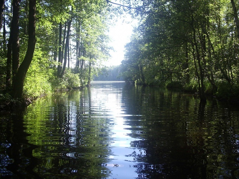 Водный коридор между озерами