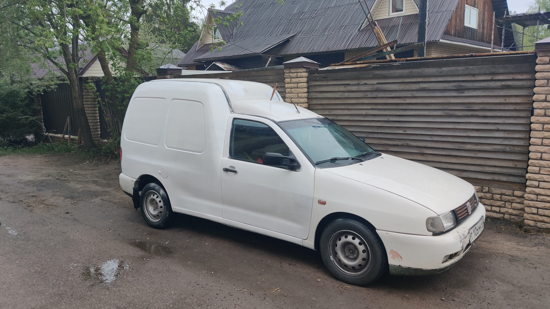 Volkswagen Caddy 1998 года