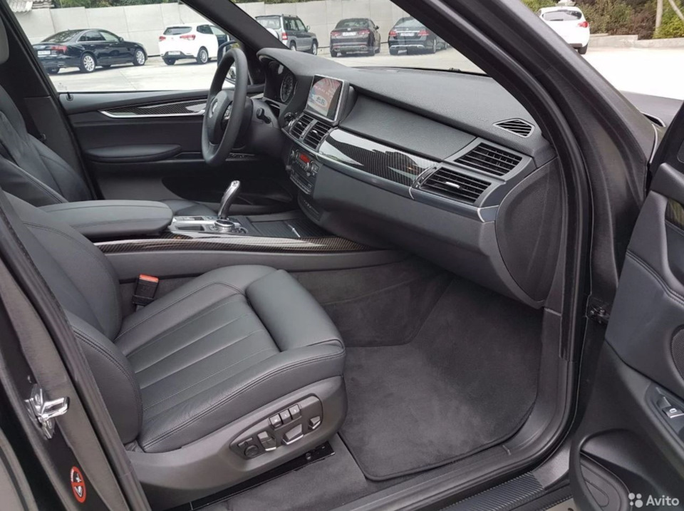 BMW x5 e70 Interior