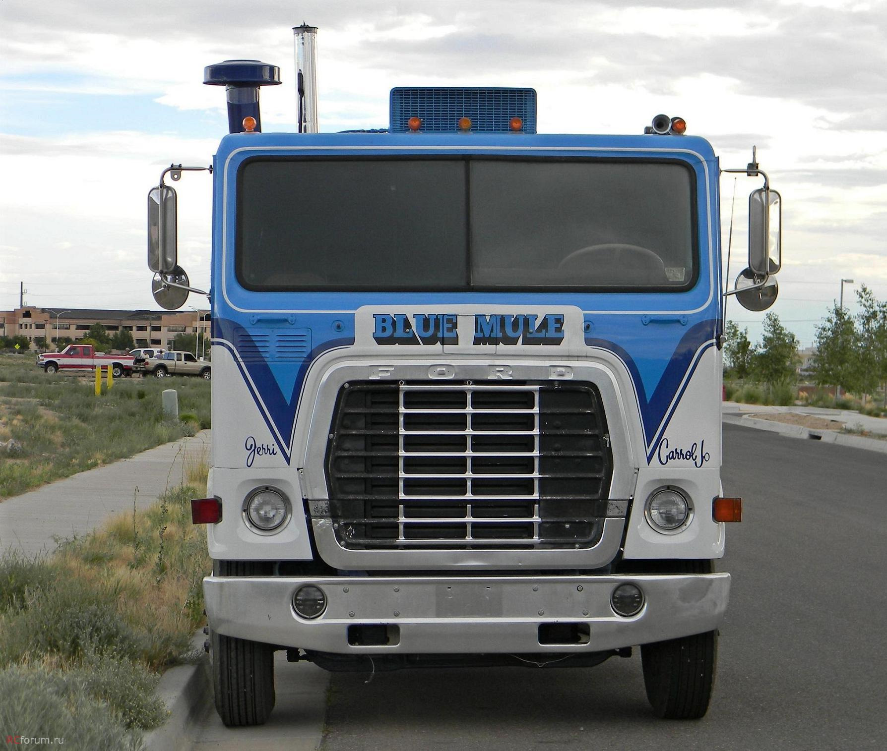 Ford WT9000 Blue Mule (Лихорадка на белой полосе) .
