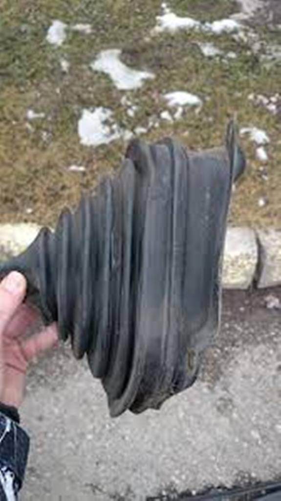 Пыльники в подкапотку на рулевых тягах — Audi 100 (C4), 2,3 л, 1994 ...