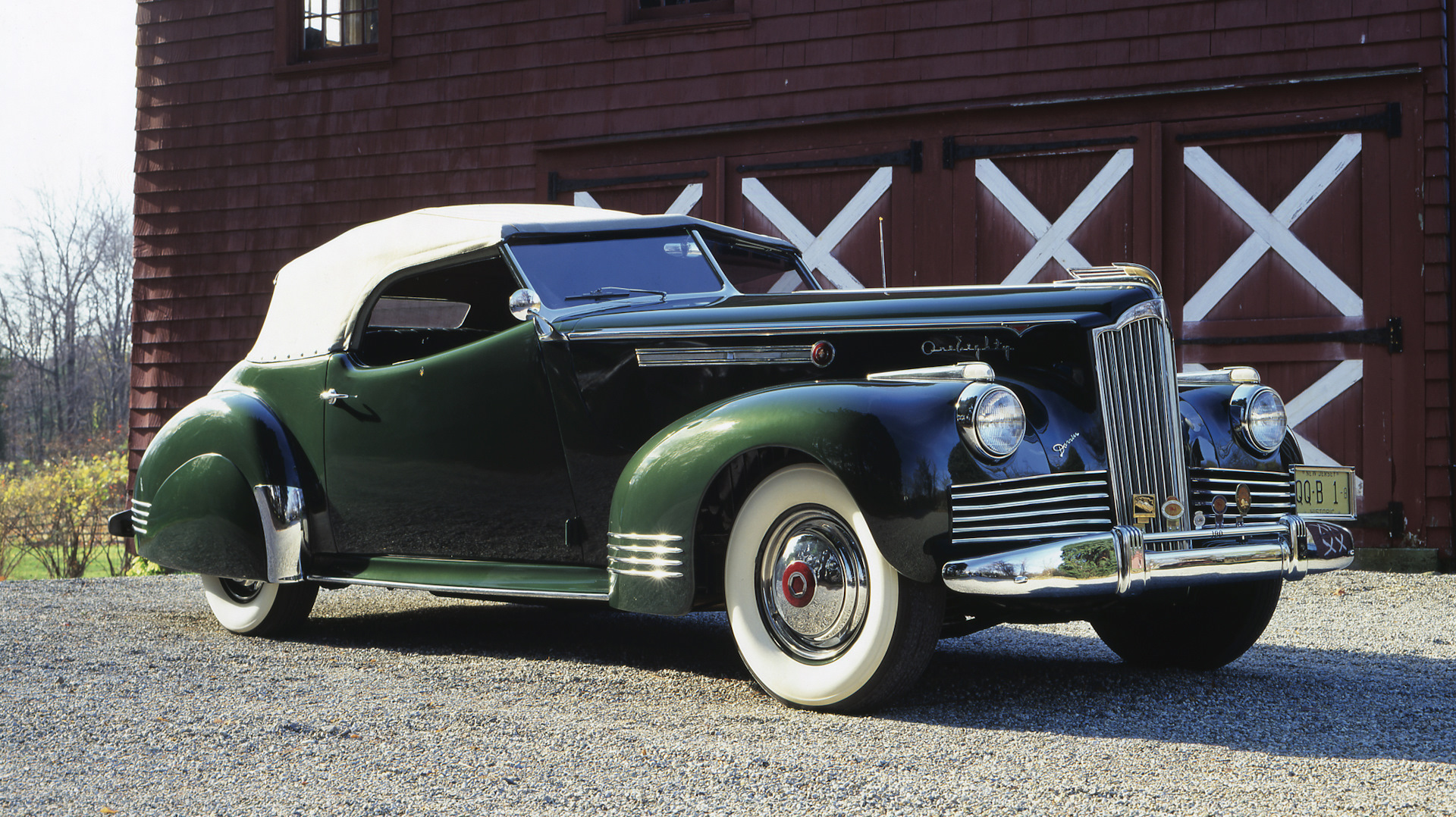 Гламурный автомобиль года: Packard-Darrin 1937-42 годов с дизайном от  Говарда Даррина — «История автомобилестроения» на DRIVE2