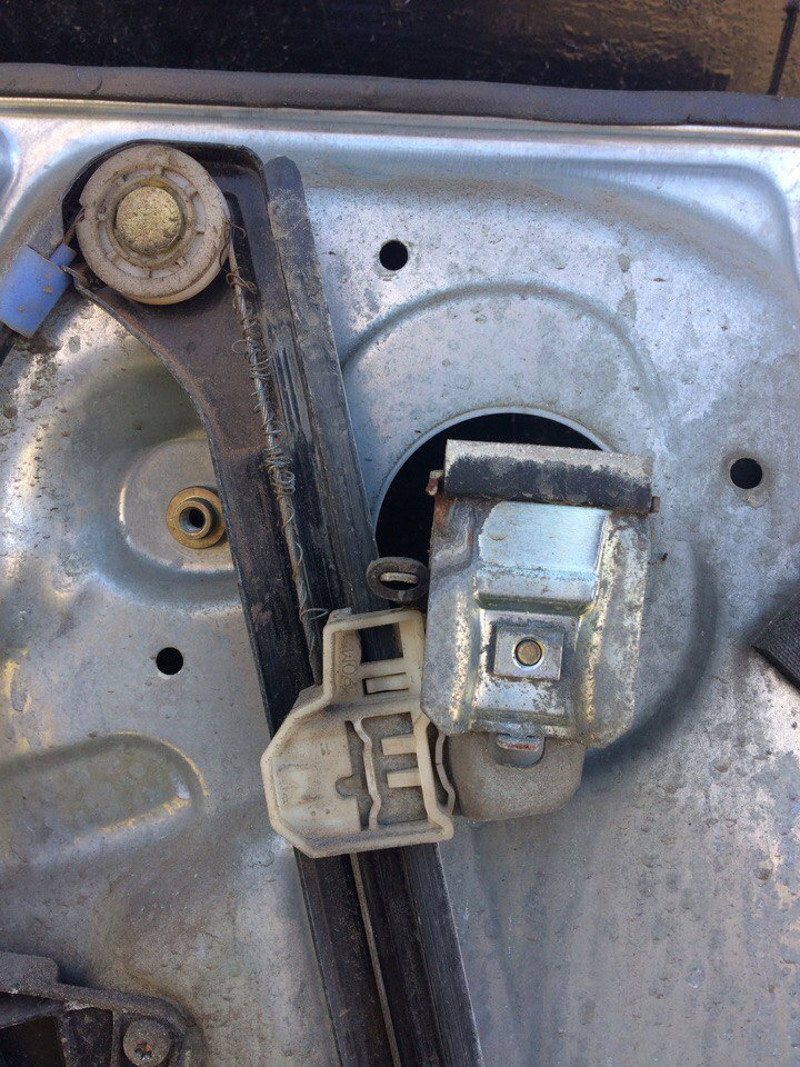 Замена плиты В передней двери, восстановление работы задней левой двери ...