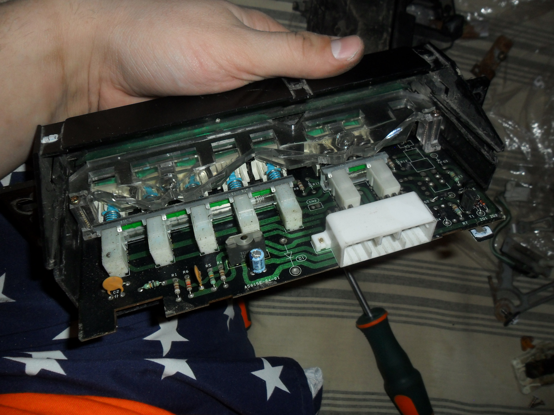 Volkswagen bse смазка стартера. Чистка разбор. Bga lp2260 разборка и чистка. Чистка разбор. Щетки для стартера vw passat b5.