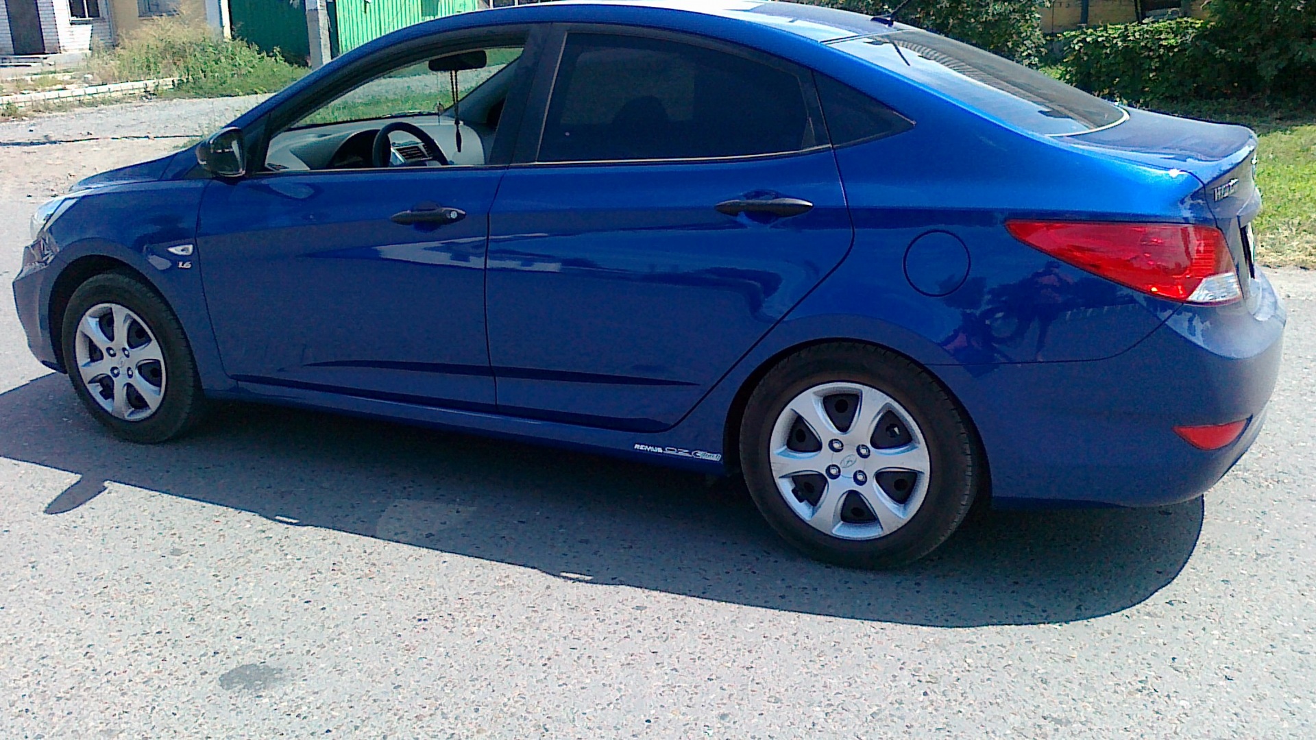 Авито волгоградская область солярис. Fiat bravo 2008. Хендай солярис 2015 синий металлик. Hyundai solaris 2012. 4 турбо.