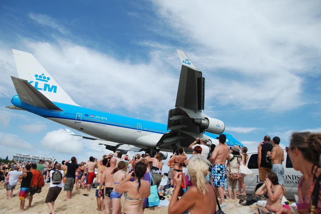 Пляж Maho Beach