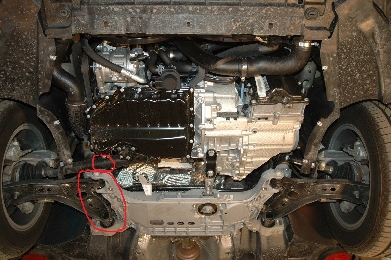 Мотор снизу. Фольксваген Джетта 2008 год вид двигателя снизу. Шкода а5 1.8 днище. Защита картера Passat b6 2008 1.6.