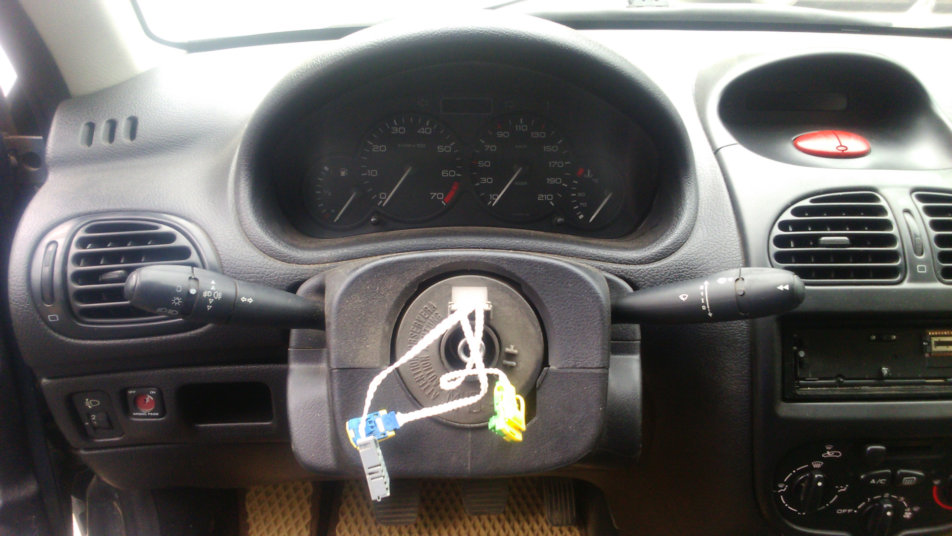 Кожаный руль — Peugeot 206 Sedan, 1,4 л, 2008 года | стайлинг | DRIVE2