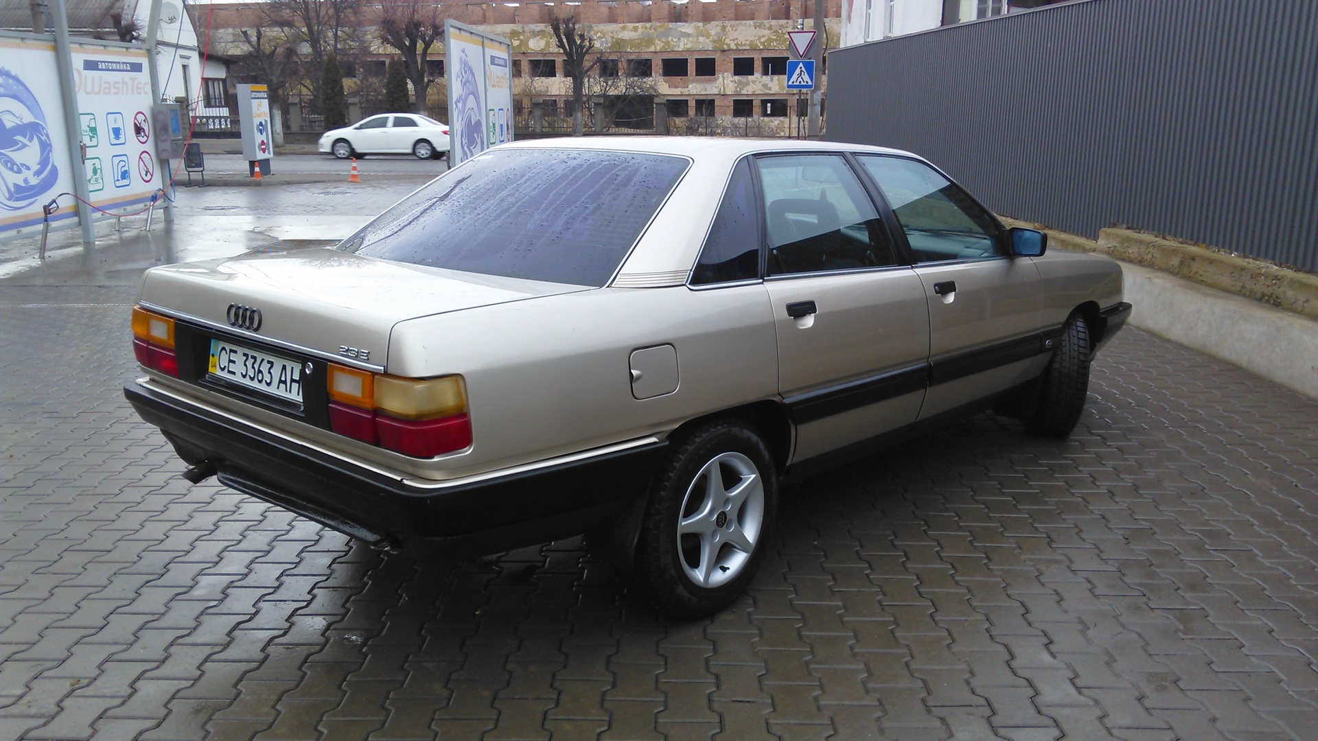 Audi 100 (C3) 2.3 бензиновый 1989 | Sotka 2.3E на DRIVE2