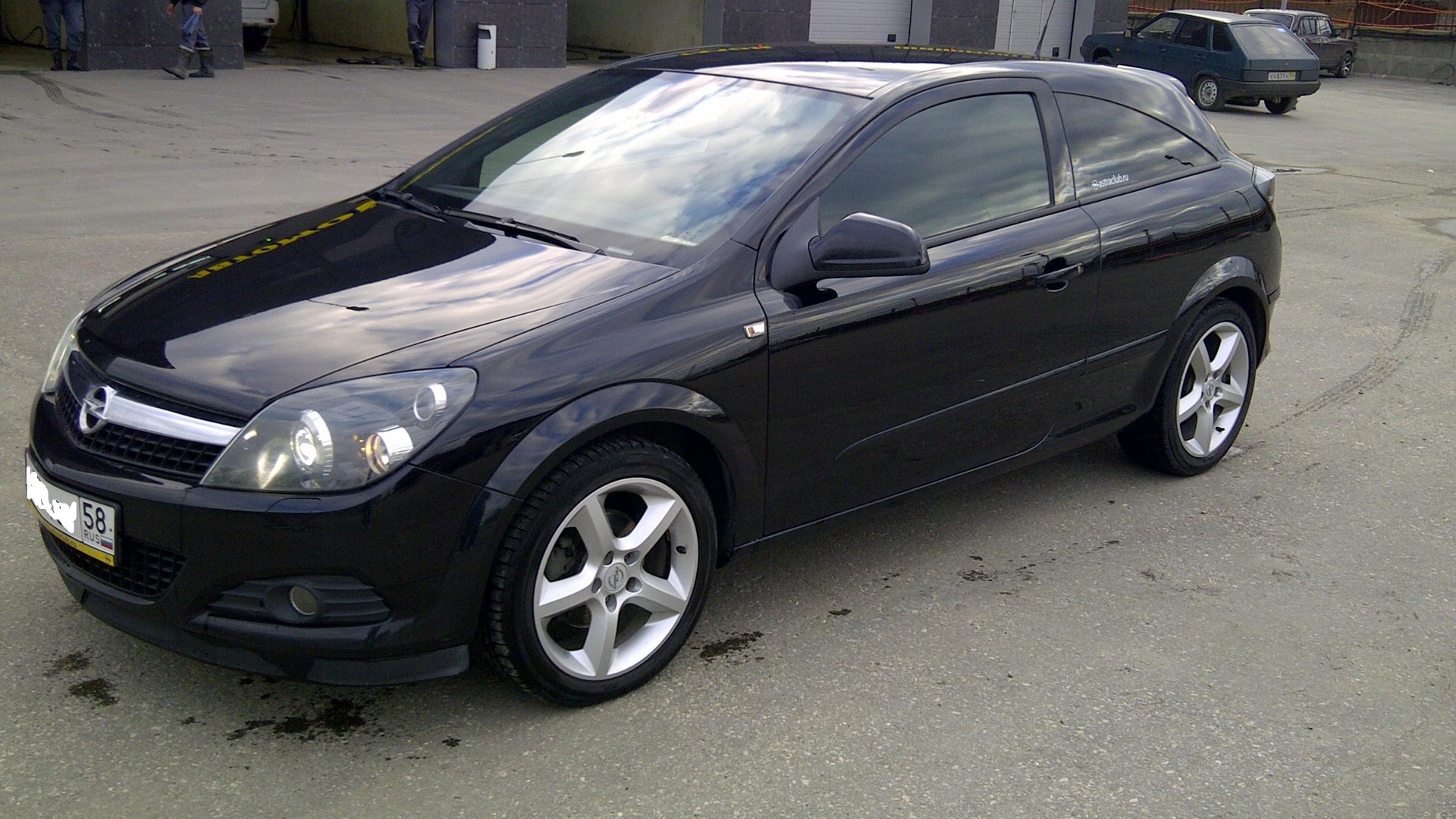 Opel Astra h 2007 черная