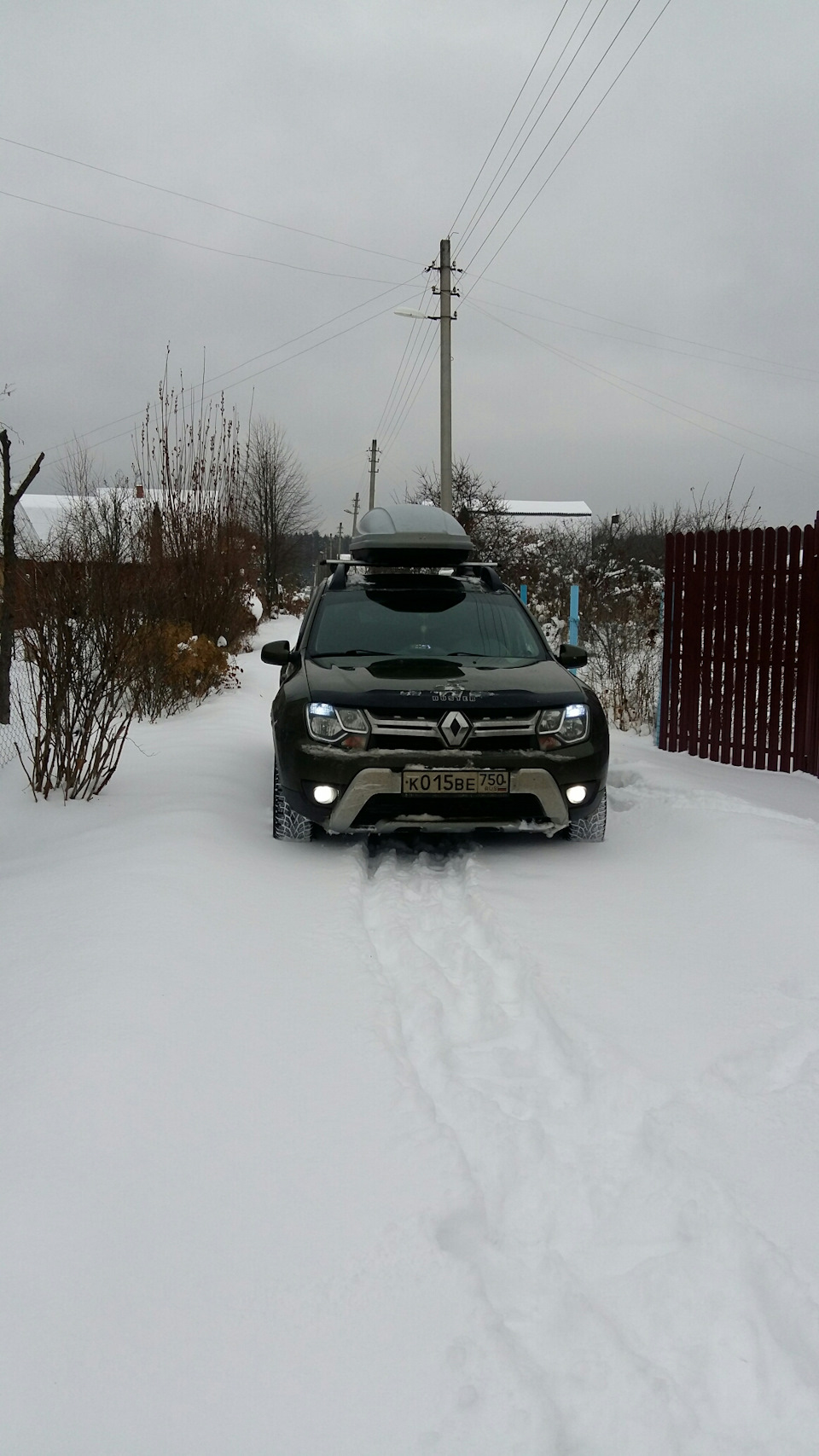 Желтые пятна под днищем, нужен совет! — Renault Duster (1G), 2 л, 2015 года  | поломка | DRIVE2