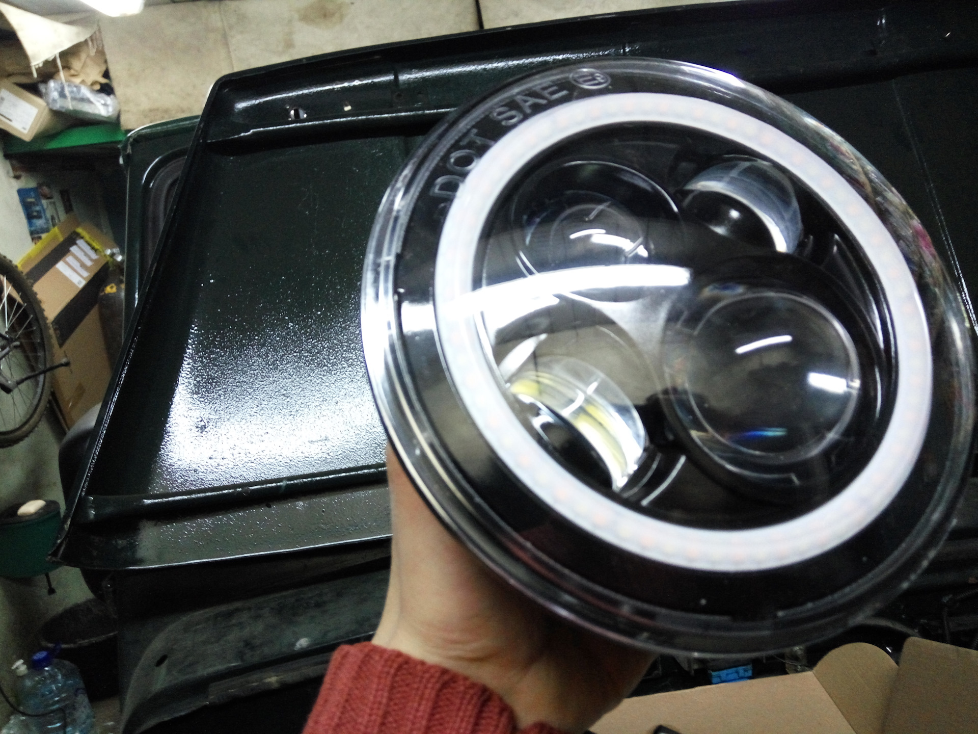 Лед фары на луаз 969м. Диодные фары на луаз. Противотуманки на фредлайнер центури. От чего подойдут фары. От чего подойдут фары.